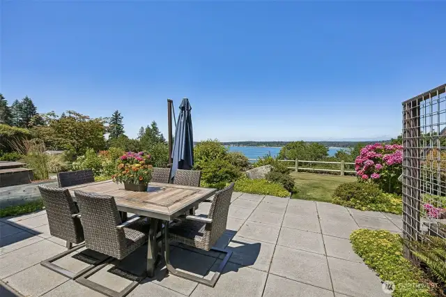 Dreamy spot for dining al fresco.