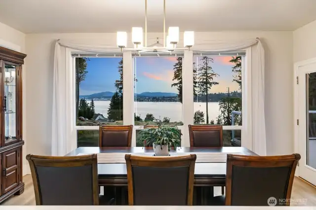 Enjoy dinner and the view!