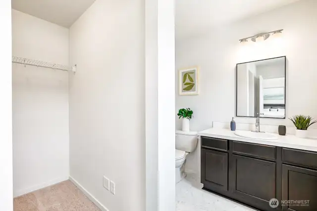 Photographs are for illustrative purposes only. Features, finishes, interior/exterior colors, landscaping and floorplan shown may vary from actual homes built.