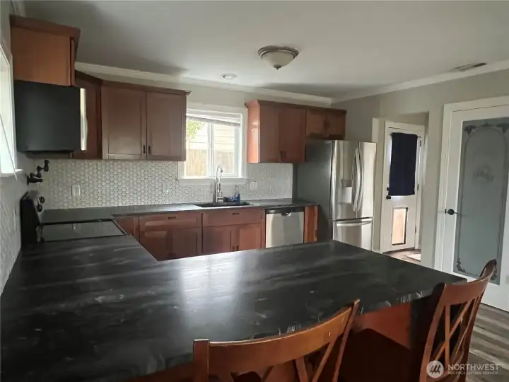 Beautiful spacious Kitchen