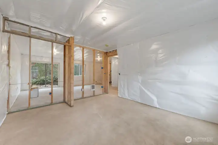 Photographs are for illustrative purposes only. Features, finishes, interior/exterior colors, landscaping and floorplan shown may vary from actual homes built