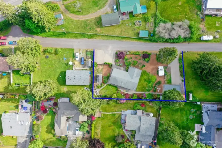 Over 16,000 sqft parcel - conveniently next to Rhody Drive. Over 16,000 sqft parcel - conveniently next to Rhody Drive.