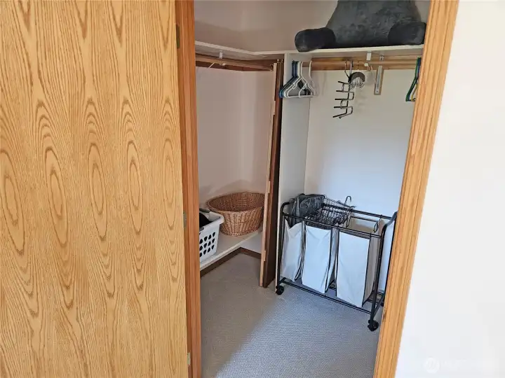 Walk in closet in primary bdrm