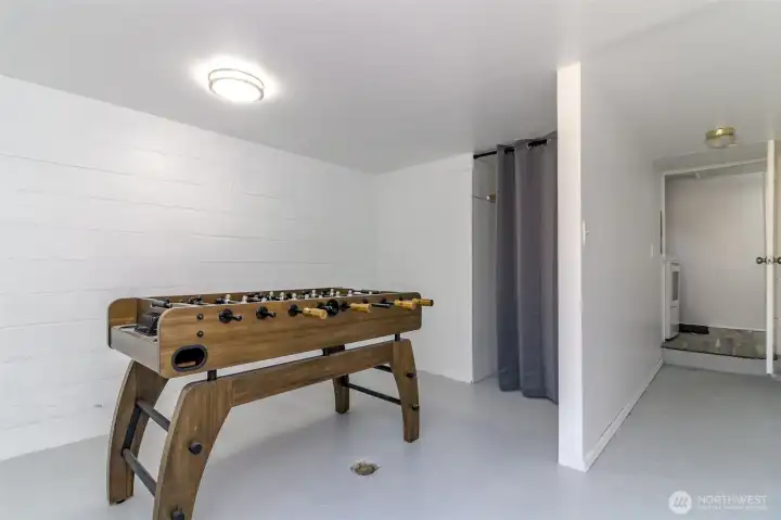 Bedroom in basement Bedroom in basement