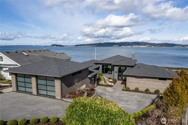 Beautiful Custom Built in 2020, Camano Island  4 bedroom, 3 bathroom Rambler on Saratoga Passage.