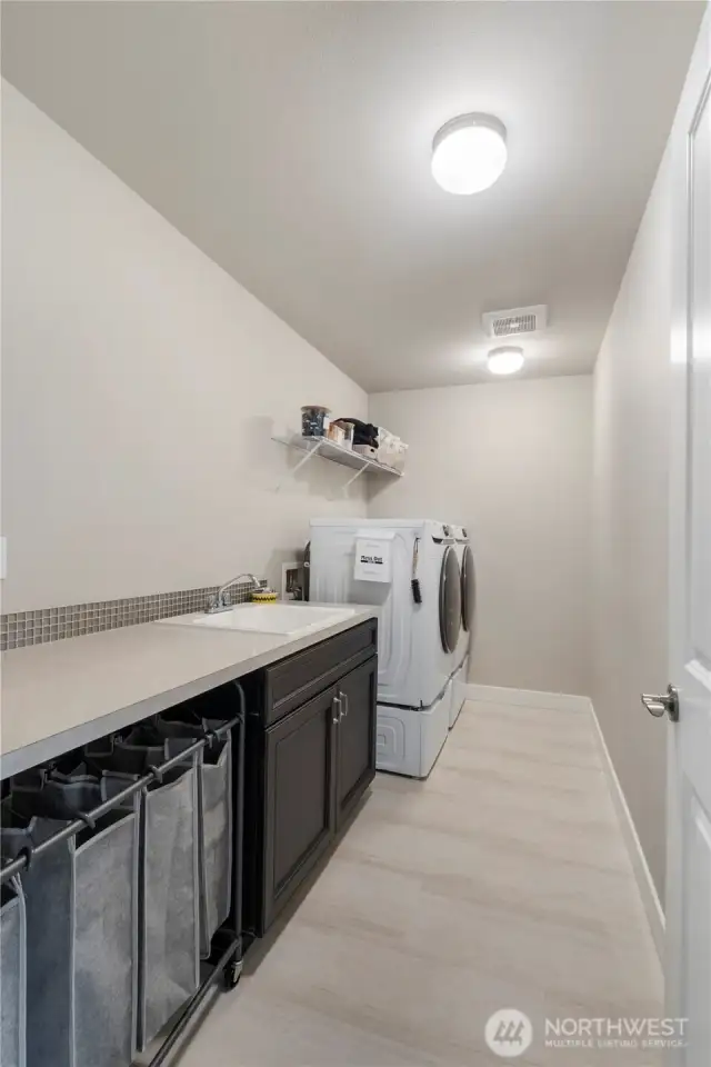Upstairs Large Laundry