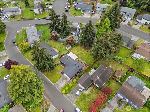 This aerial shot gives a great feel for the neighborhood—quiet, tree-lined, and full of charm. You’re nestled right into the heart of a lovely community.  Close to Browns point, Dash Point, Twin Lakes, biking trails, shopping, and more.
