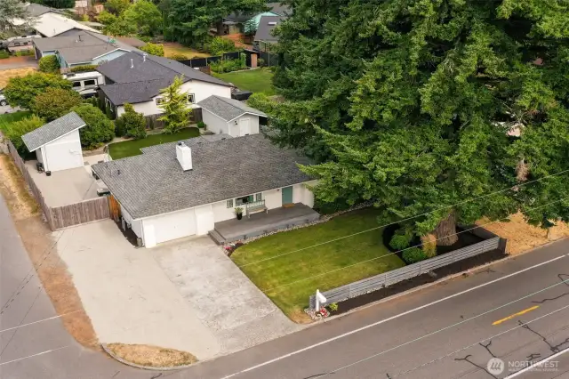 Your pretty home has lots of off-street guest parking, too!