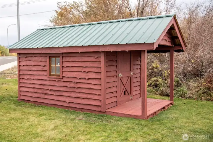 Hobby barn/storage shed
