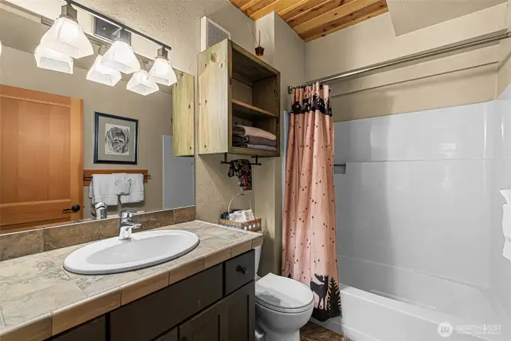 Main Floor Full Bath