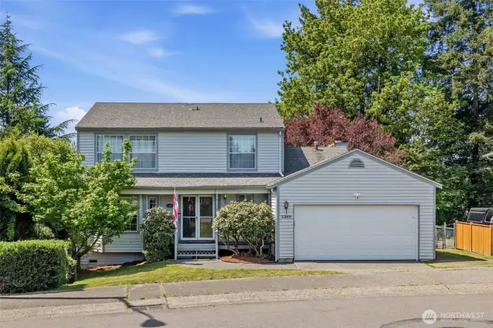 Beautifully charming and move-in ready East Hill home!