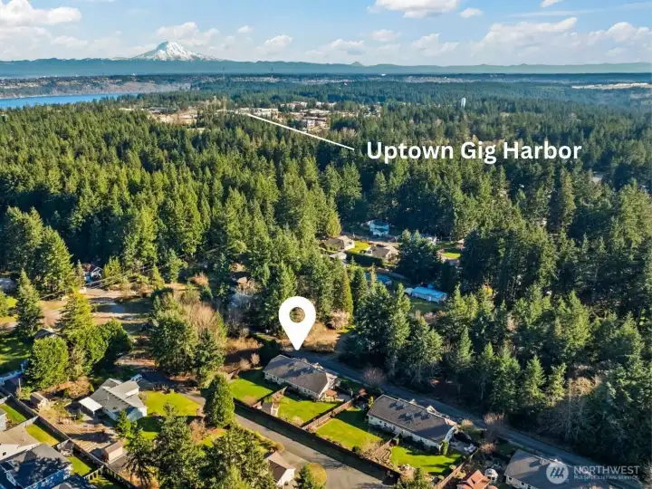 Located in Gig Harbor, near uptown. Located in Gig Harbor, near uptown.