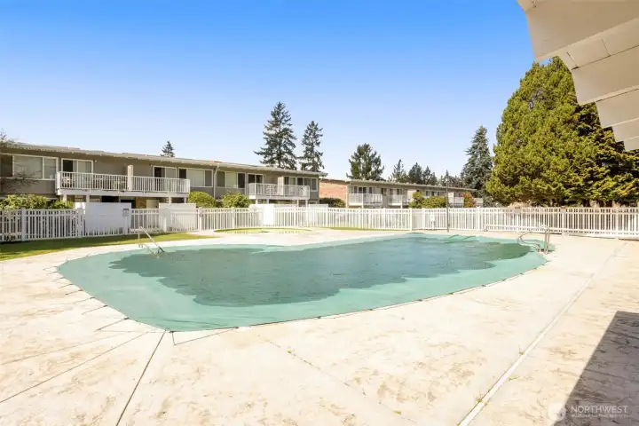 Outdooor pool Outdooor pool