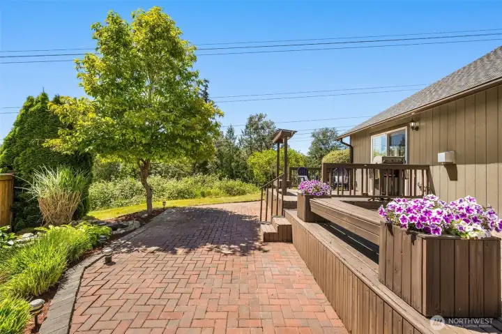 Spacious back patio