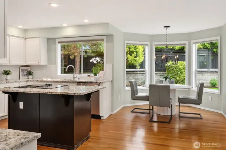Chef's Kitchen with Center Island, Granite Counters, Gleaming Hardwood Floors