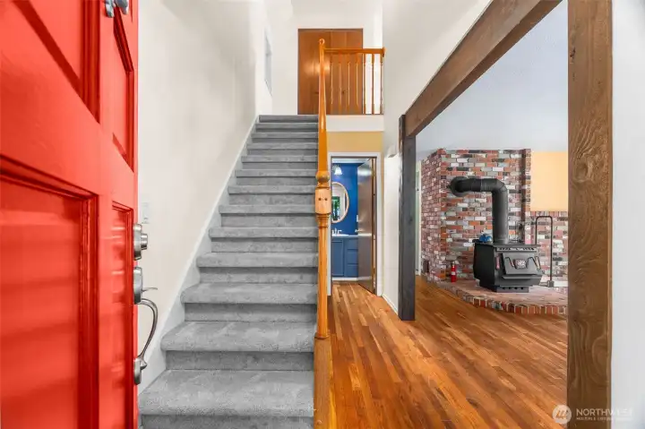 Newly carpeted stairs to the upper level.