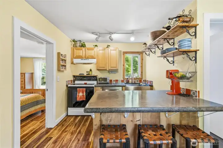 Easy to host family and friends while you cook! Easy to host family and friends while you cook!