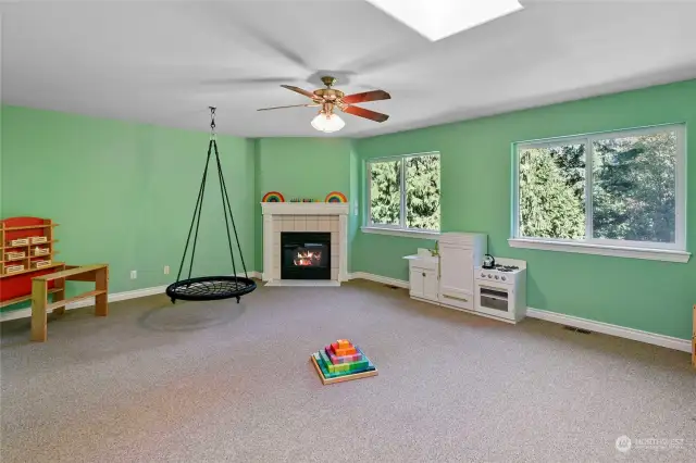 Spacious Bedroom with fireplace