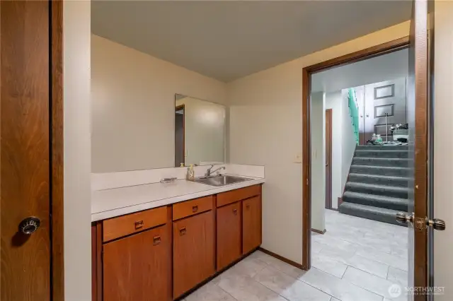 Utility Room with W/D