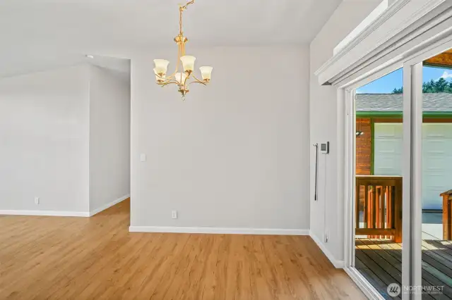 I love the size and functionality of this dining area. It is off the kitchen, so you can easily serve food and carry dishes back and forth.