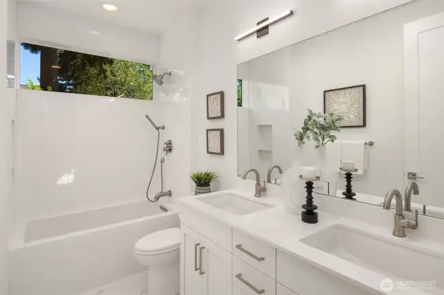 Upper Level Guest Bath