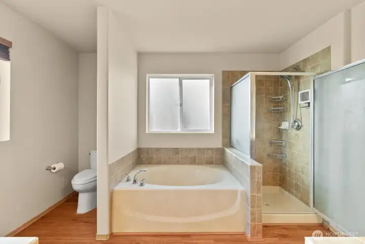 Primary Ensuite Bathroom