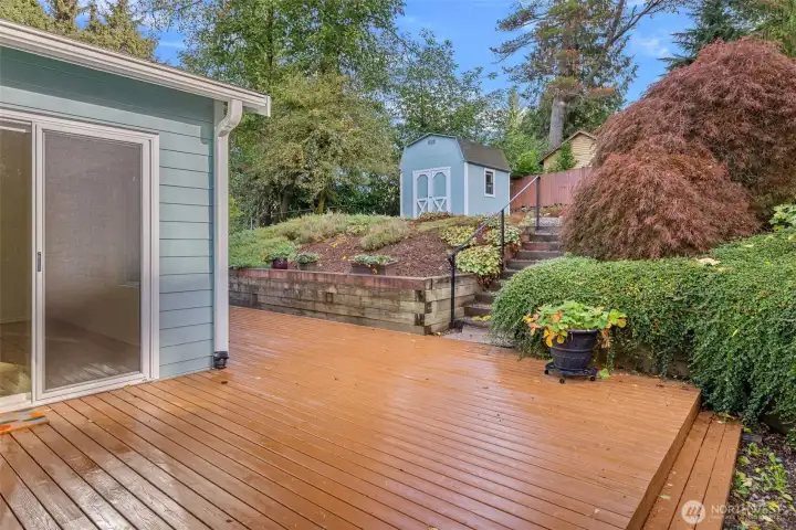 Spacious wrap-around deck