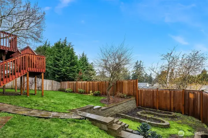 Lower raised bed garden