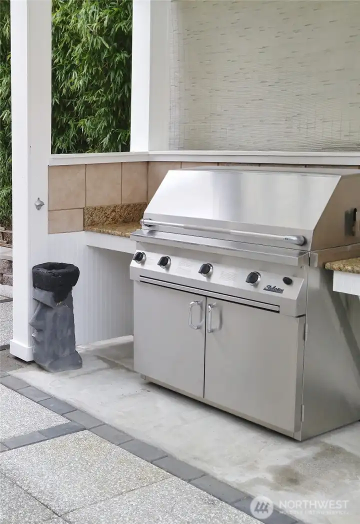 Professional Solaire stainless steel BBQ. ready for those summer days and nights of outdoor cooking on the grill.