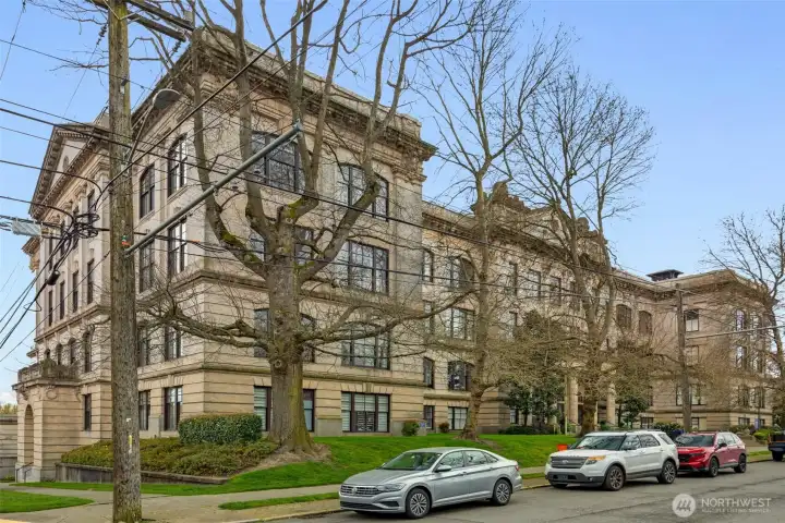 Majestically occupying an entire city block, the grounds are impressive and lovely Majestically occupying an entire city block, the grounds are impressive and lovely