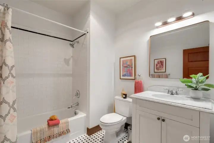 Updated and spacious full bath