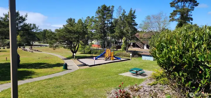 Picnic & Playground area