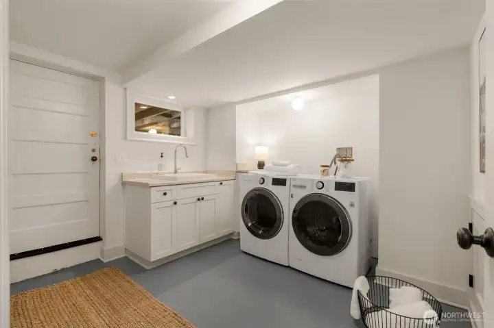 Finished laundry room Finished laundry room