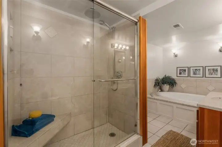 Lower level 5-piece bathroom Lower level 5-piece bathroom