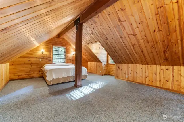 Super-sized loft/sleeping area for hosting   overnight guests.