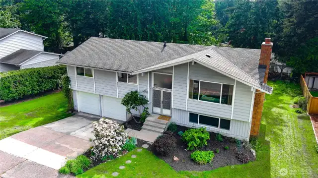 Well Cared for 4 bedroom 2/1/2 Bath Home
