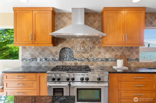 Stainless appliances throughout.