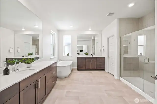 5-Piece Primary En-Suite