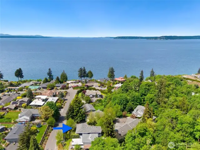 This quiet location on a cul-de-sac blends privacy and community connection, ideal for peaceful living and easy commuting.