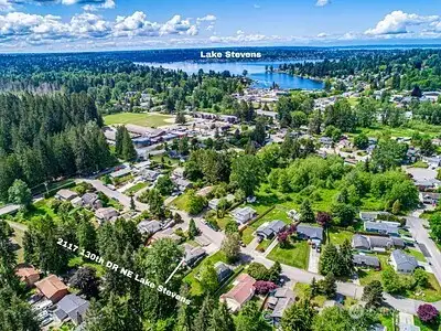 So close to Lake Stevens and City Center