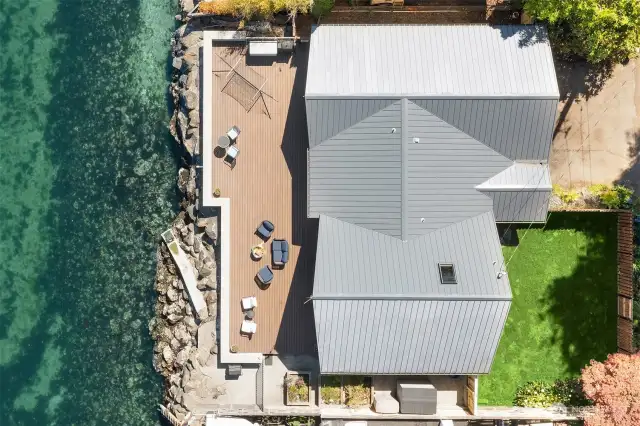 Low maintenance deck, roof, exterior and yard. Space to garden, entertain, and make it your own. Your Vashon waterfront dream home! (grass is photoshopped green)