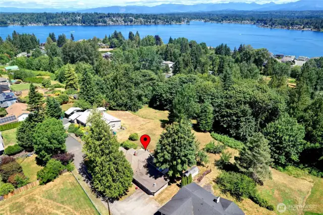 2 Blocks from Lake Stevens