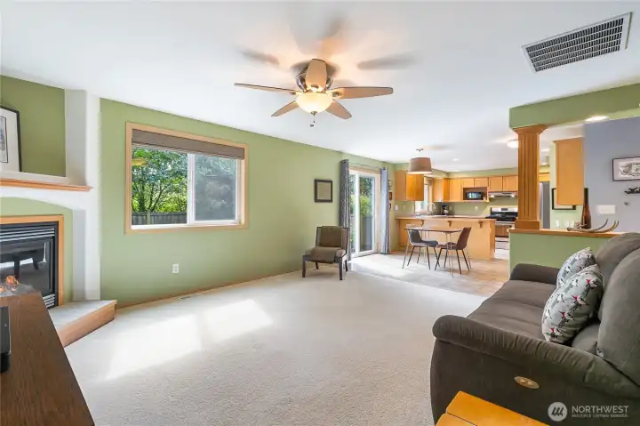Looking back to kitchen & ceiling fan