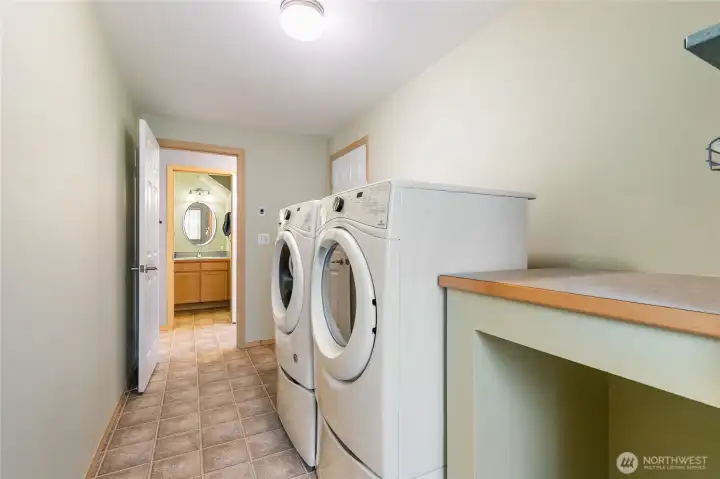 Spacious laundry