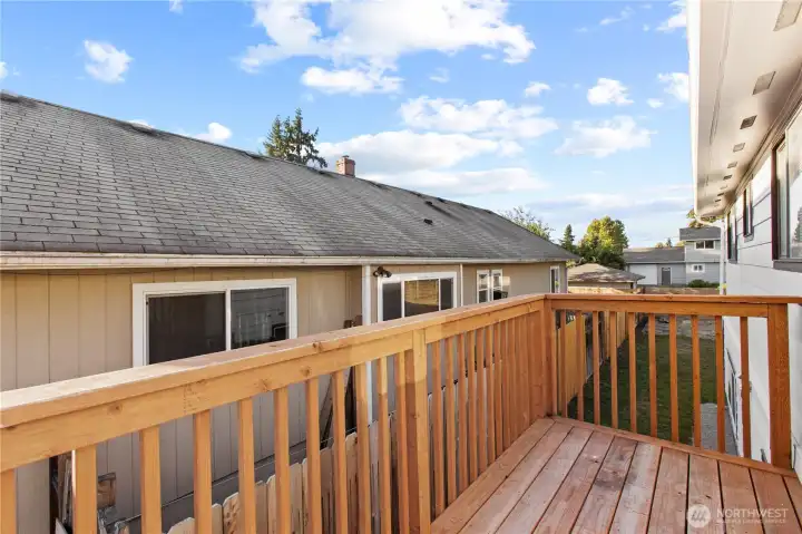 Deck off Dinning Rm