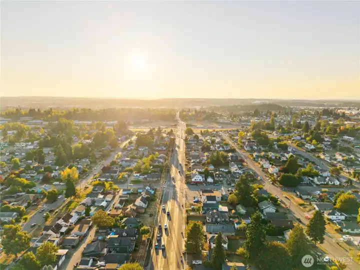 S. Tacoma - (West) View - Easy access to I-5/512, JBLM, Tac Mall, Dwtwn Tac, Port of Tac, UW-Tac