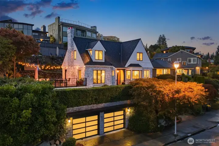 Sited on one of a handful of Magnolia streets with underground lighting. NO WIRES!!