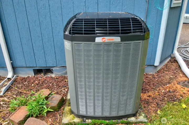 Newer heatpump for year around comfort