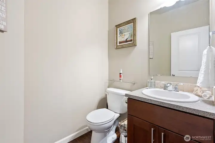 Mian floor 1/2 bath.