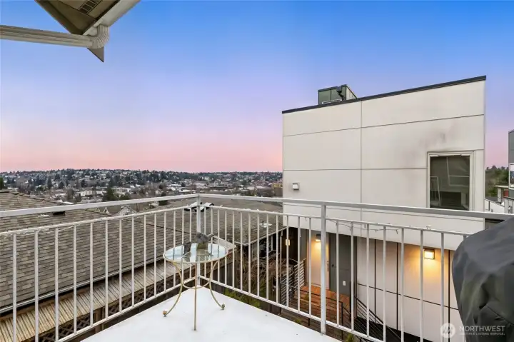 Fremont to the north, Cascades to the east